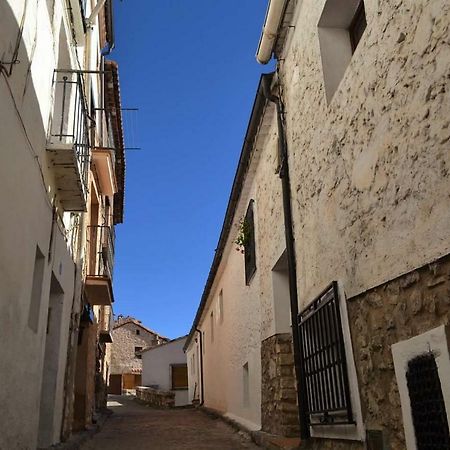 Hostal Restaurante San Millan 奥里韦拉德尔特雷梅达尔 外观 照片