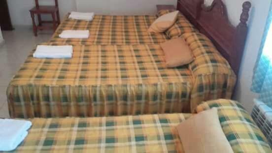 Hostal Restaurante San Millan 奥里韦拉德尔特雷梅达尔 外观 照片