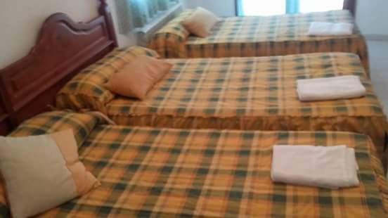 Hostal Restaurante San Millan 奥里韦拉德尔特雷梅达尔 外观 照片